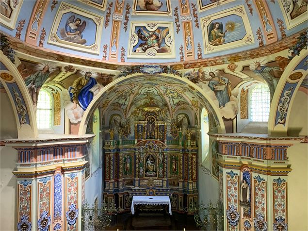 Chapelle Notre Dame des Vernettes - Voûte et retable majeur - OT Les Arcs - JM Chevronnet