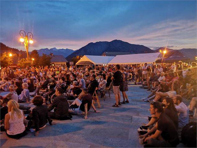 Concert sur la Place Opinel Albiez - Solas