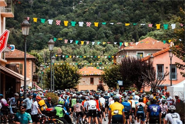 Image du Passage de l'Étape du Tour 2025 - Bastien Seon A.S.O