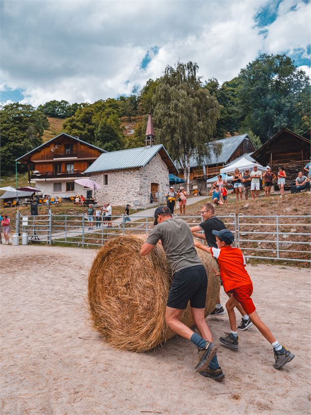 Animations à la fête de la p'tite ferme de l'Aubrac au Corbier - Office de Tourisme Le Corbier