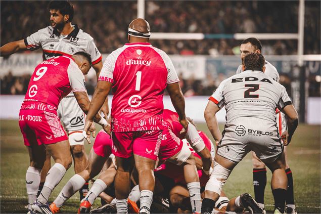 Séance de dédicaces des joueurs d'Oyonnax_La Plagne - Oyonnax