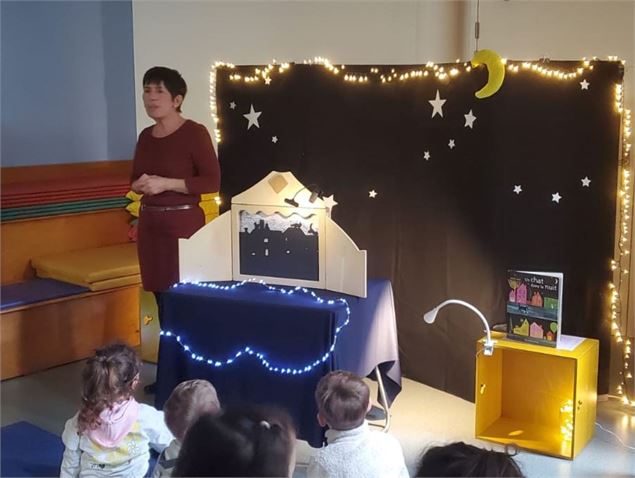 Spectacles de contes : Un appétit d’oiseau suivi de Légendes de la nuit_Chambéry - quatre elephants