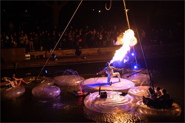 Spectacle sur l'eau - Eric Barnabe