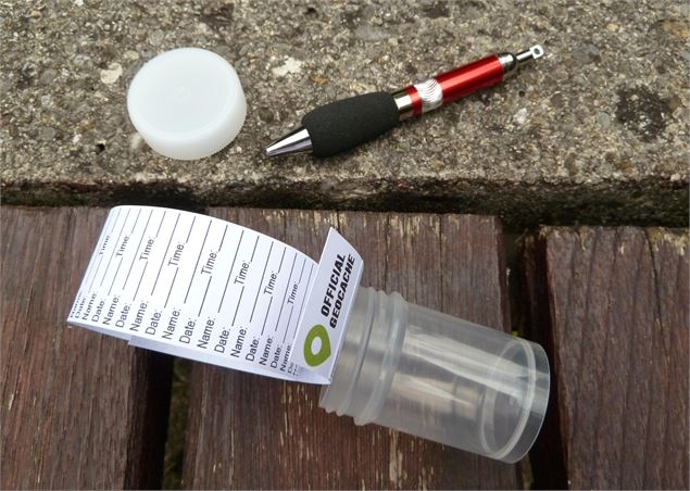 L'été numérique en Bugey-Sud : Géocaching à  la médiathéque de Brégnier-Cordon_Brégnier-Cordon - CCB