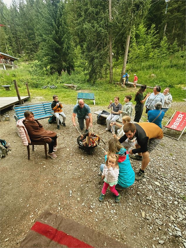 Initiation au sentier suspendu et contes au coin du feu_Val de Bagnes - Ecole Suisse de Ski de Verbi