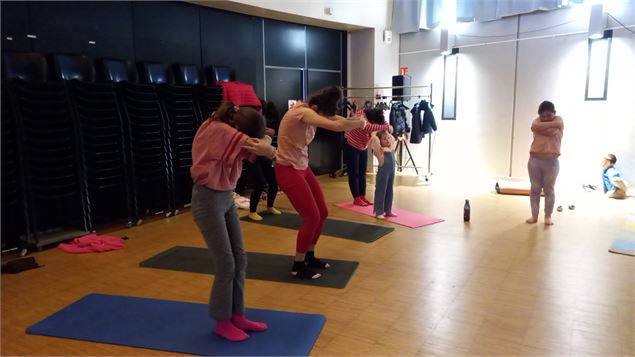 Yoga - Médiathèque DuBouillon