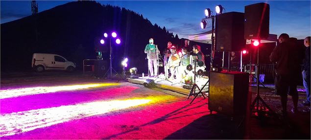Sono Light Valley, soirée dansante au Plan d'eau d'Albiez - Albiez Animation