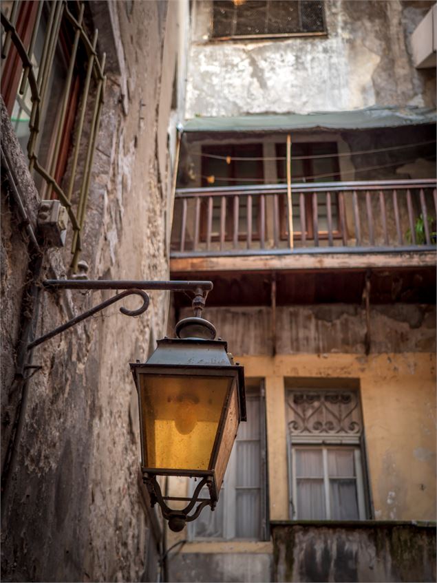 Passage de la vieille ville - Lac Annecy Tourisme / Françoise Cavazzana