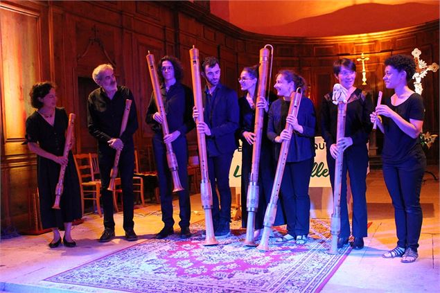 L'ensemble Whispering Woods et ses instruments - La Retornelle