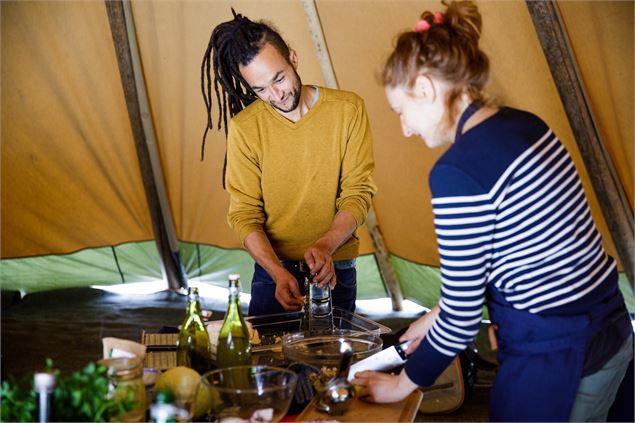 Zen Altitude : atelier de cuisine végétale et crue - ©Sylvain Aymoz
