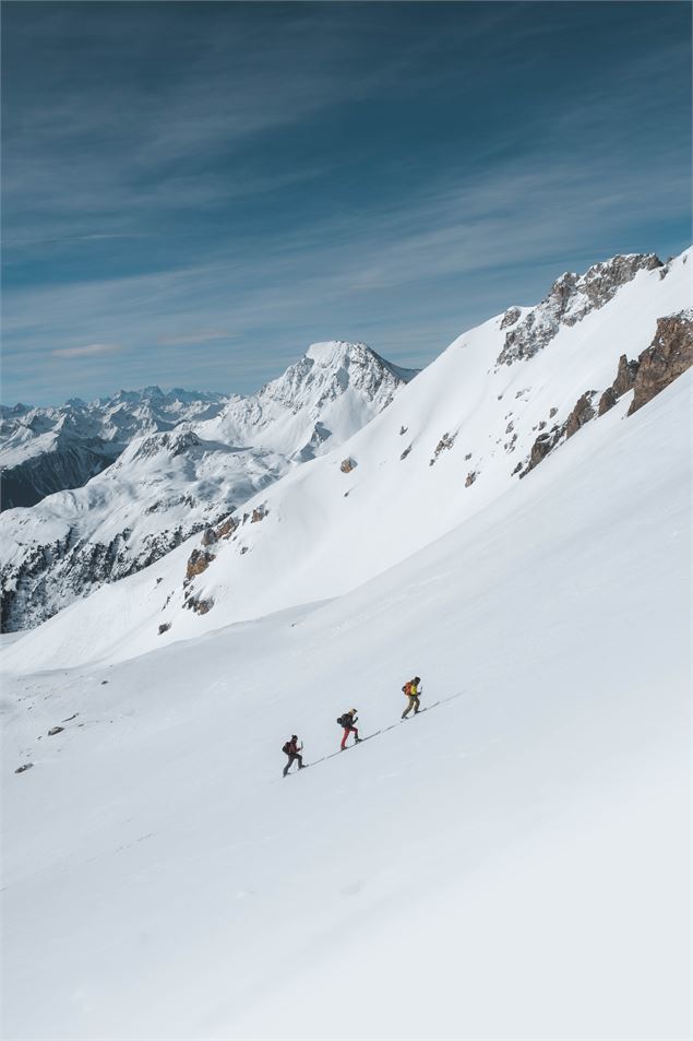 3 skieurs de randonnée en montée - Challenge Trail Aussois X Dynafit_Aussois