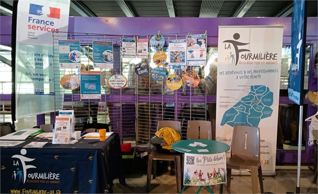 Stand de la Fourmilière au forum des associations - La Fourmilière