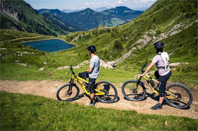 Initiation VTT électrique au MCF Bike Center_Avoriaz