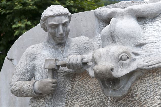 Chemin de Sculptures sur Pierre : visite guidée pour les groupes