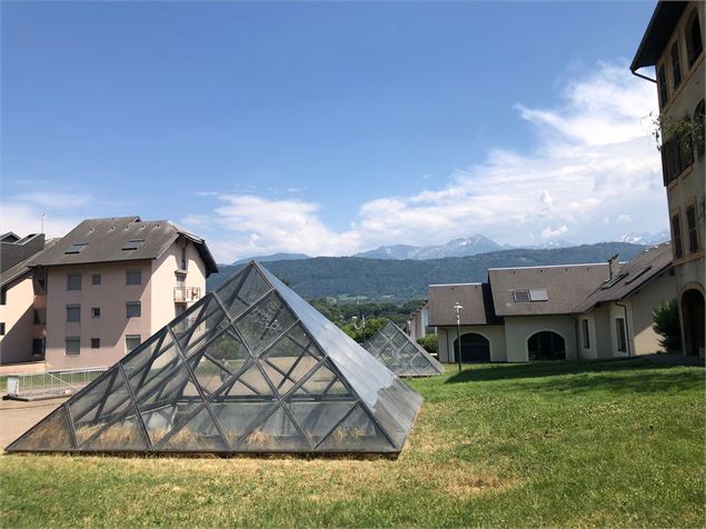 Les 3 Pyramides de Montmélian - libre