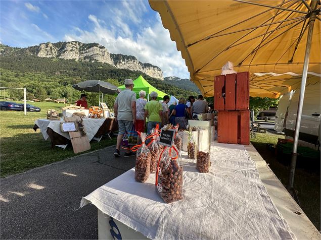 Marché à Thollon-les-mémises - Julie Legros