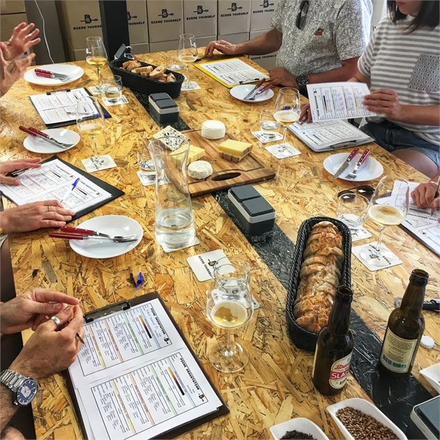 La table de l'atelier - Bière Yourself