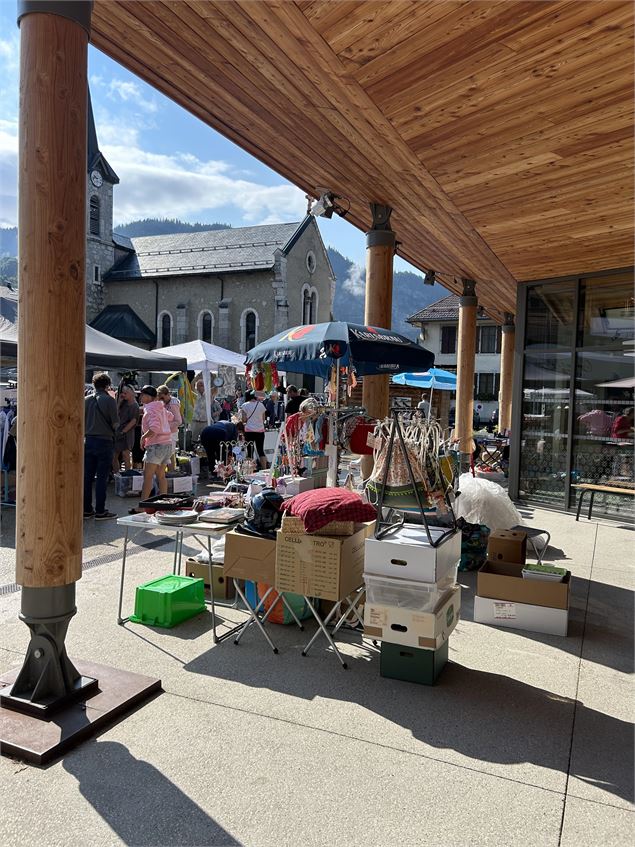Vide grenier_Saint-Jean-de-Sixt - OT Saint-Jean-de-Sixt