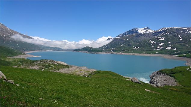 Le lac et le  fort de Variselle