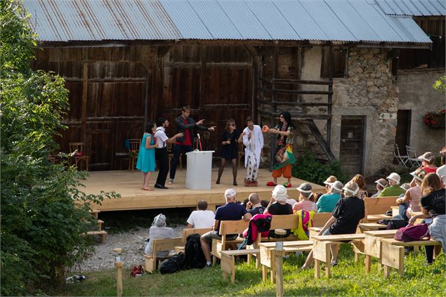 Représentation extérieure - Théâtre aux granges