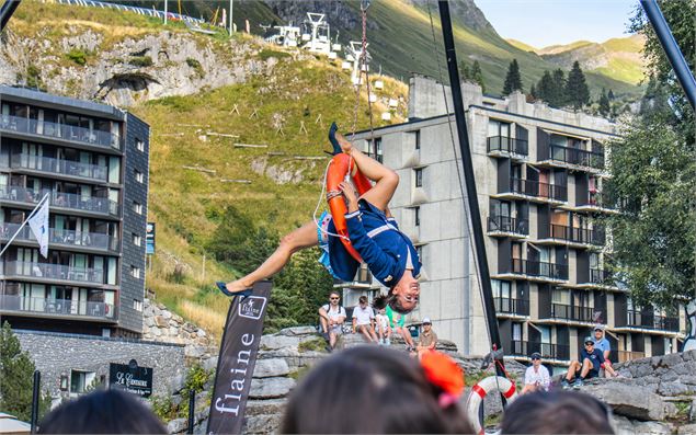 Spectacle en plein air - OT Flaine / C.Genard