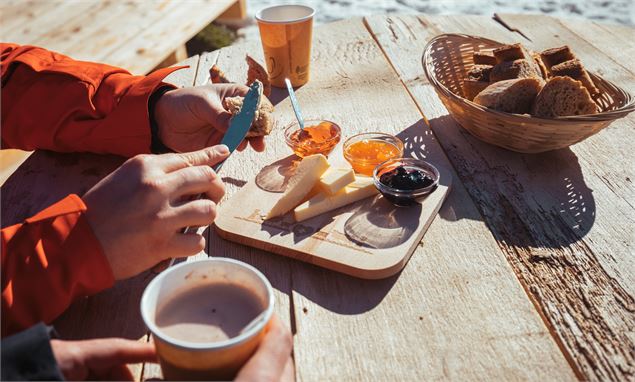 Yoga & petit déjeuner au lever du soleil