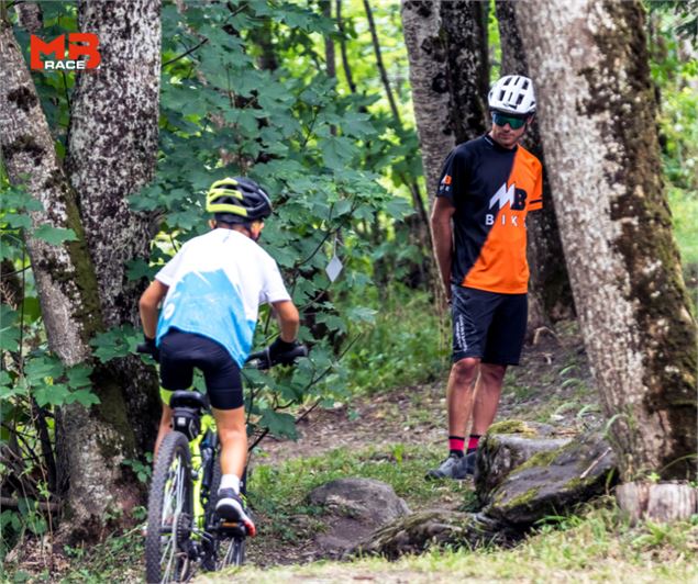 enfant et moniteur vtt - MB RACE