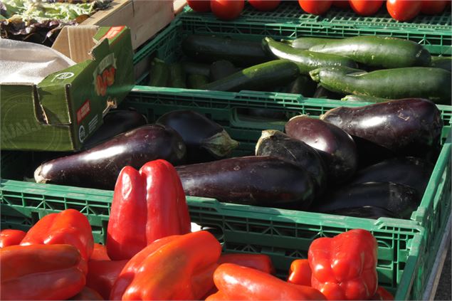 Marché artisans & producteurs - Eté_Thollon-les-Mémises - Julie LEGROS