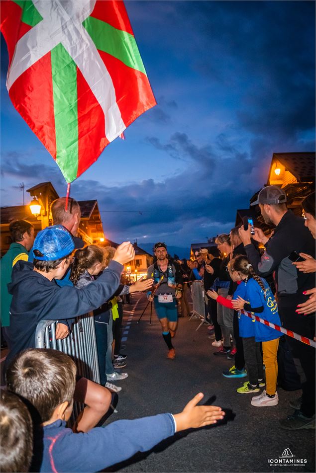 Ambiance au centre du village ! - UTMB