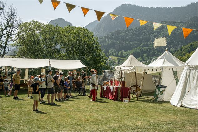 Tentes du festival - New Deal - Abbaye d'Aulps