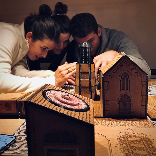 Lockiin Inscape Game : Le Village de Lucia & Le Grimoire de Lucia_Samoëns - Lockiin