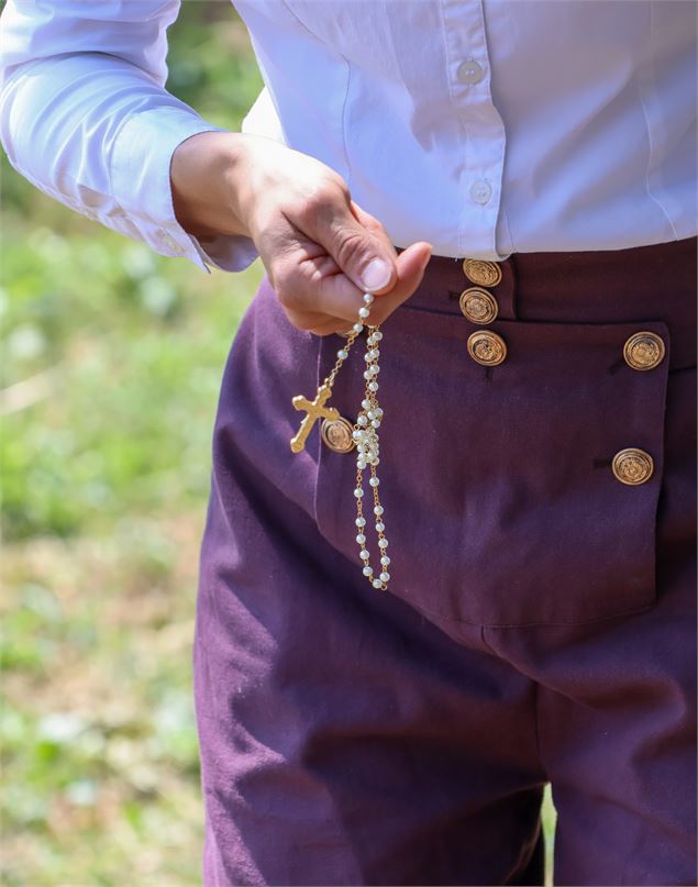 Un des accessoires de la visite théatralisée - Léo Gombert