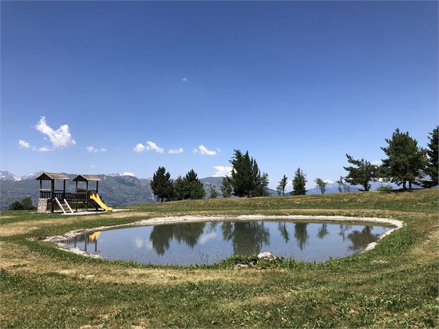 Pataugeoire au Plan d'eau du Mollard - OTICoeurdemaurienne