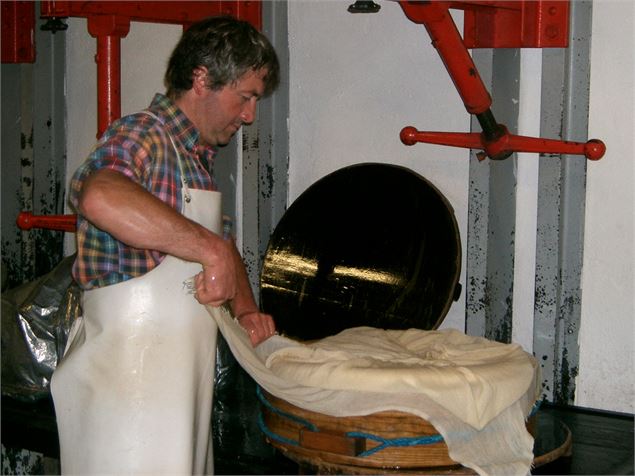 Fabrication du Beaufort - © EP - fondation Facim