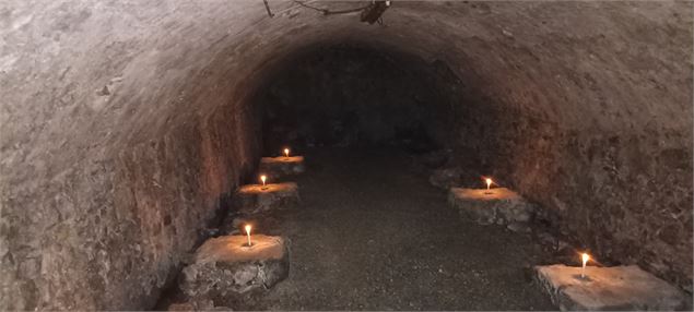 Cave voutée du 17 ieme siècle lieu d