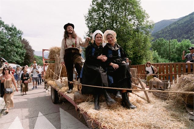 Défilé des Costumes Traditionnels 2025 - OTI Terres de Maurienne