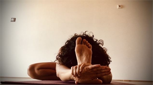Etirements Yoga - Lydie Turon