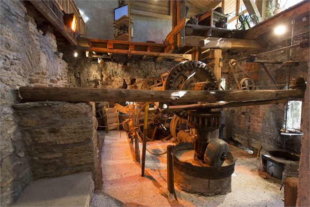 Moulin à huile - Assocation culture et patrimoine d'Aigueblanche