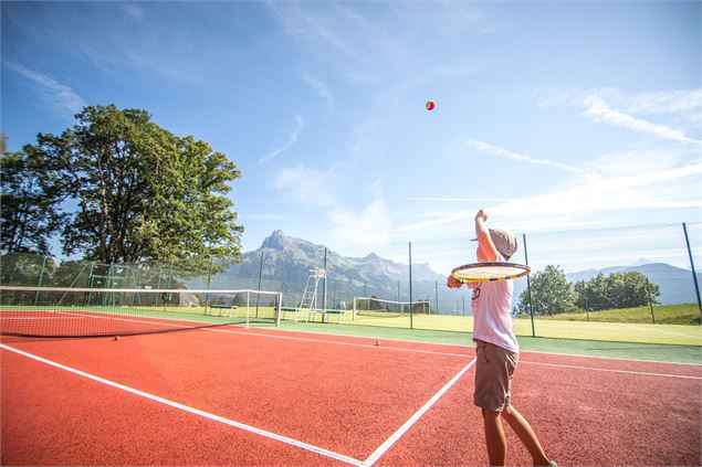 Courts de tennis_Combloux - SRichards