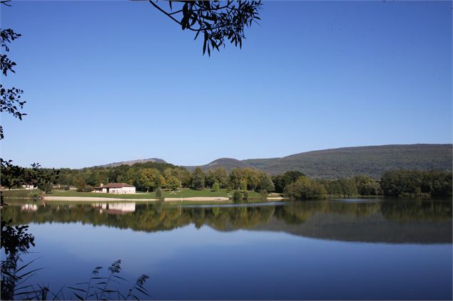 Balade - Tour du plan d'eau de la Grange du Pin