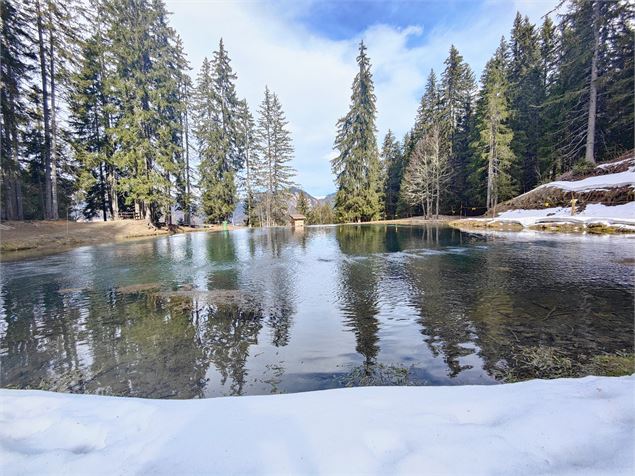 Photo du lac en mars 2024 - OT Flumet/St Nicolas