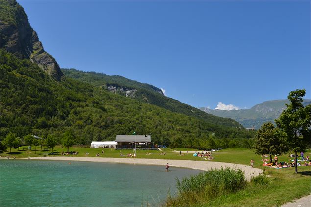 Pêche au plan d'eau des Oudins -Villargondran - Pierre Dompnier