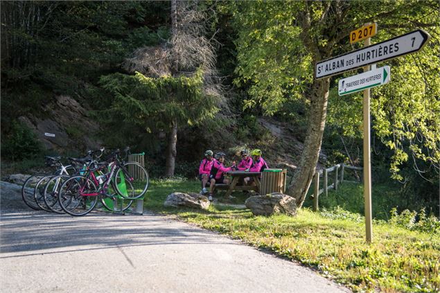 Tour des Hurtieres - Col du Cucheron - AlbanPernet-MaurienneTourisme