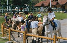 centre équestre Manège Equi'libre Evian