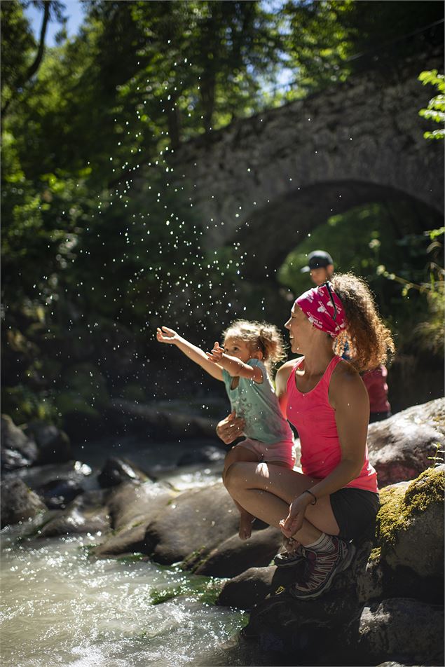 Le pont des Romains au Grand-Bornand - T.Vattard - Le Grand-Bornand tourisme