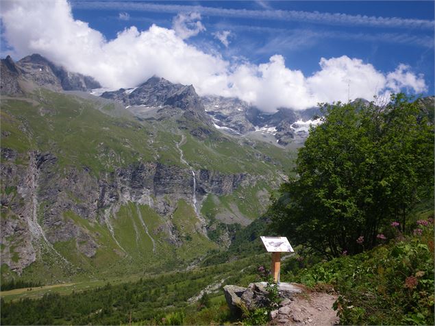 Sentier lecture paysage - H. Suret PNV