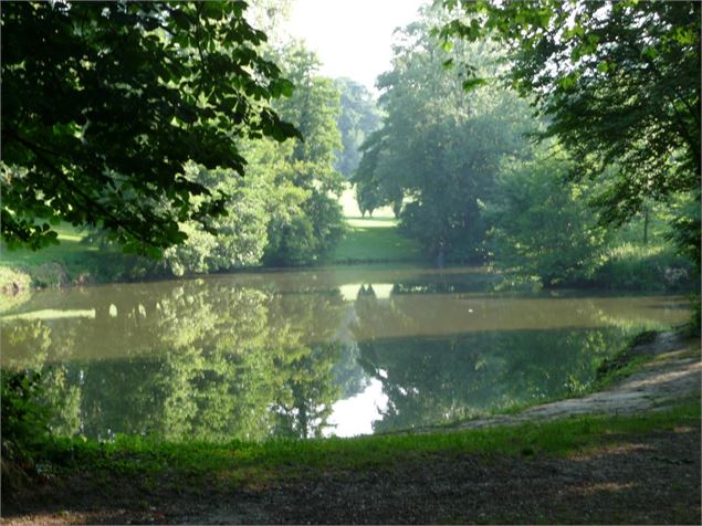 Etang de pêche de Cibeins - Association la truite du formans