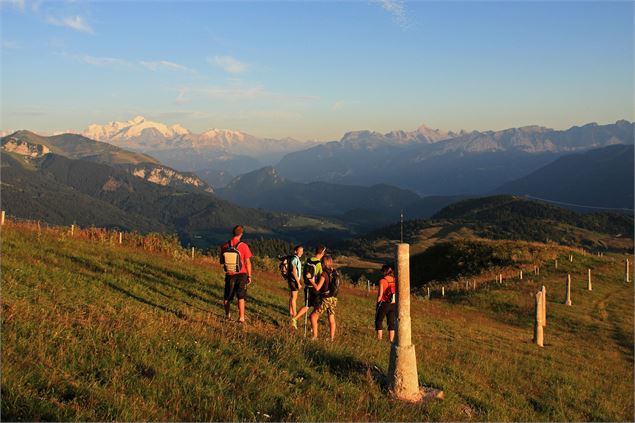 Sentier de randonnée_Pointe de Miribel_Chemin de croix_Plaine-Joux - 