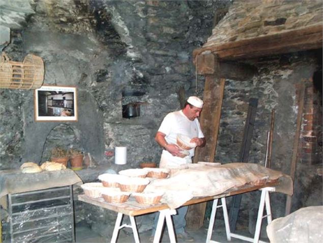 Le four à pain du Verney à Val Cenis-Bramans - Boulangerie Houin