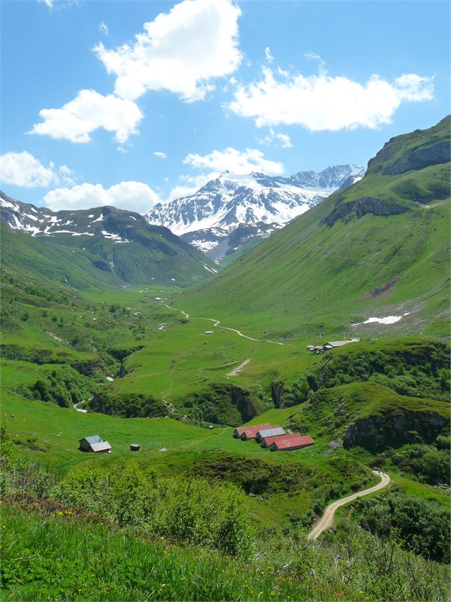 Les halles de Montaimont et la vallée de Chavière - Gilles Lansard